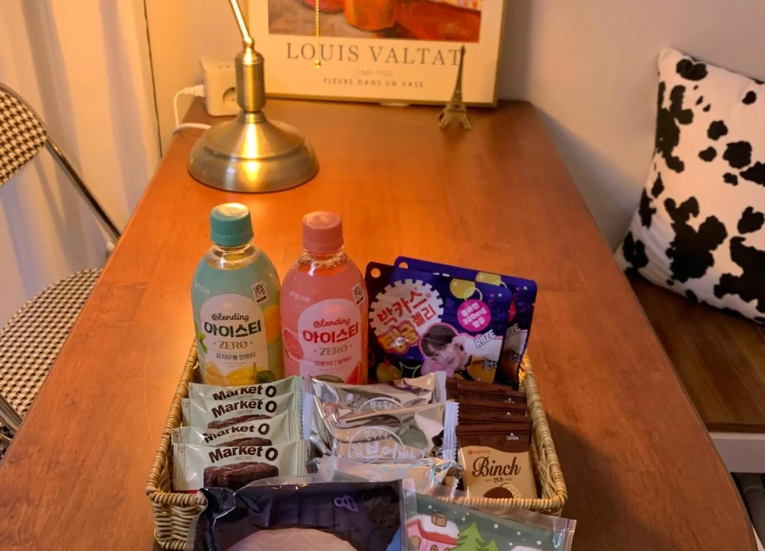 Cozy Guesthouse, 10 Minutes From Snu Entrance Station, Accommodation In Sharosu-Gil, Ott, Nespresso Machine, Within 25 Minutes By Subway To Hongdae, Gangnam, Seongsu, Gwanaksan, Up To 5 People Séoul Appartement